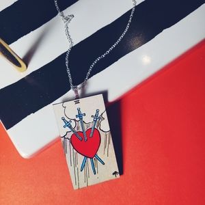 Three Of Swords Tarot Necklace ⚔